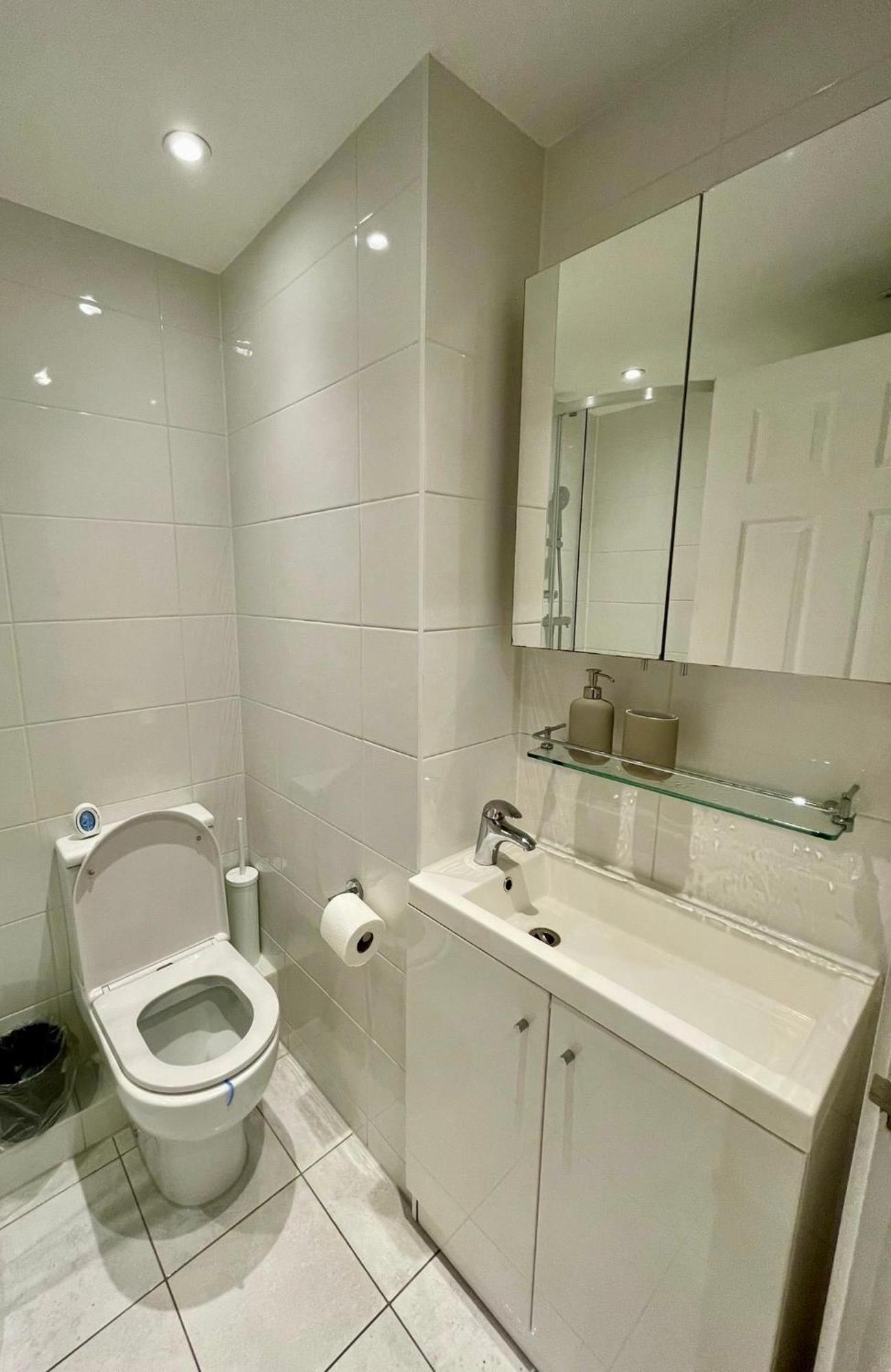 Stylish 1br, 15 Mins To Buckingham Palace, Apartamento *